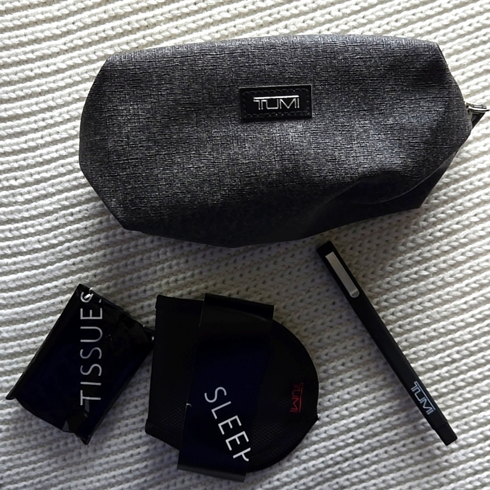 TUMI Small Travel Set